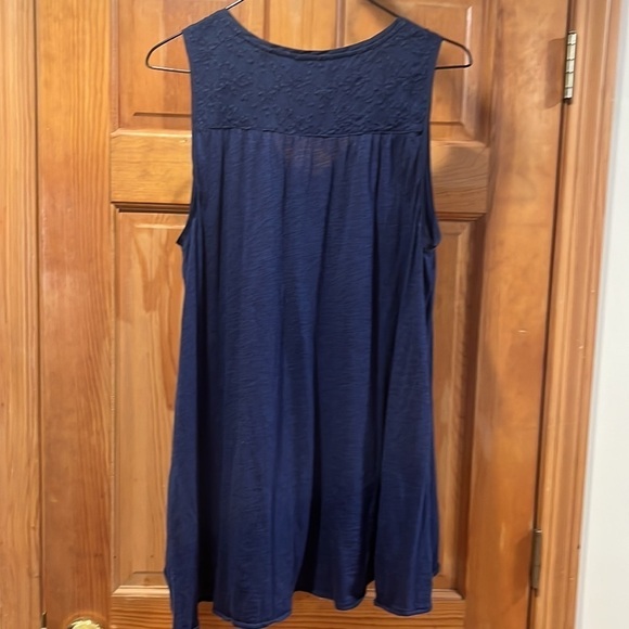 LC Lauren Conrad sleeveless top size large . - Picture 4 of 8